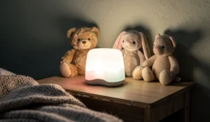 Comment choisir une veilleuse adaptée aux premiers âges de bébé